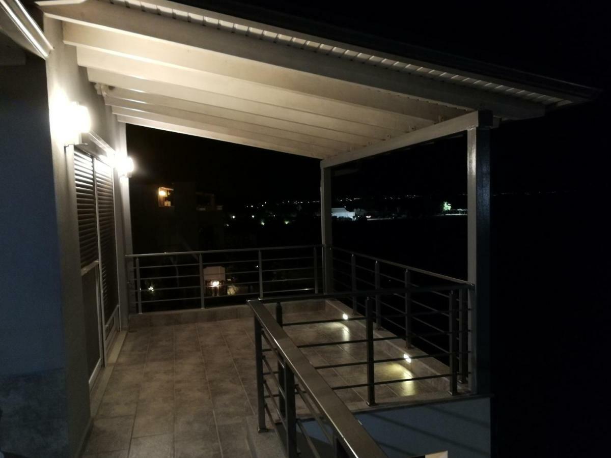 See To Sea Apartments Paralia Dionysiou Exterior photo
