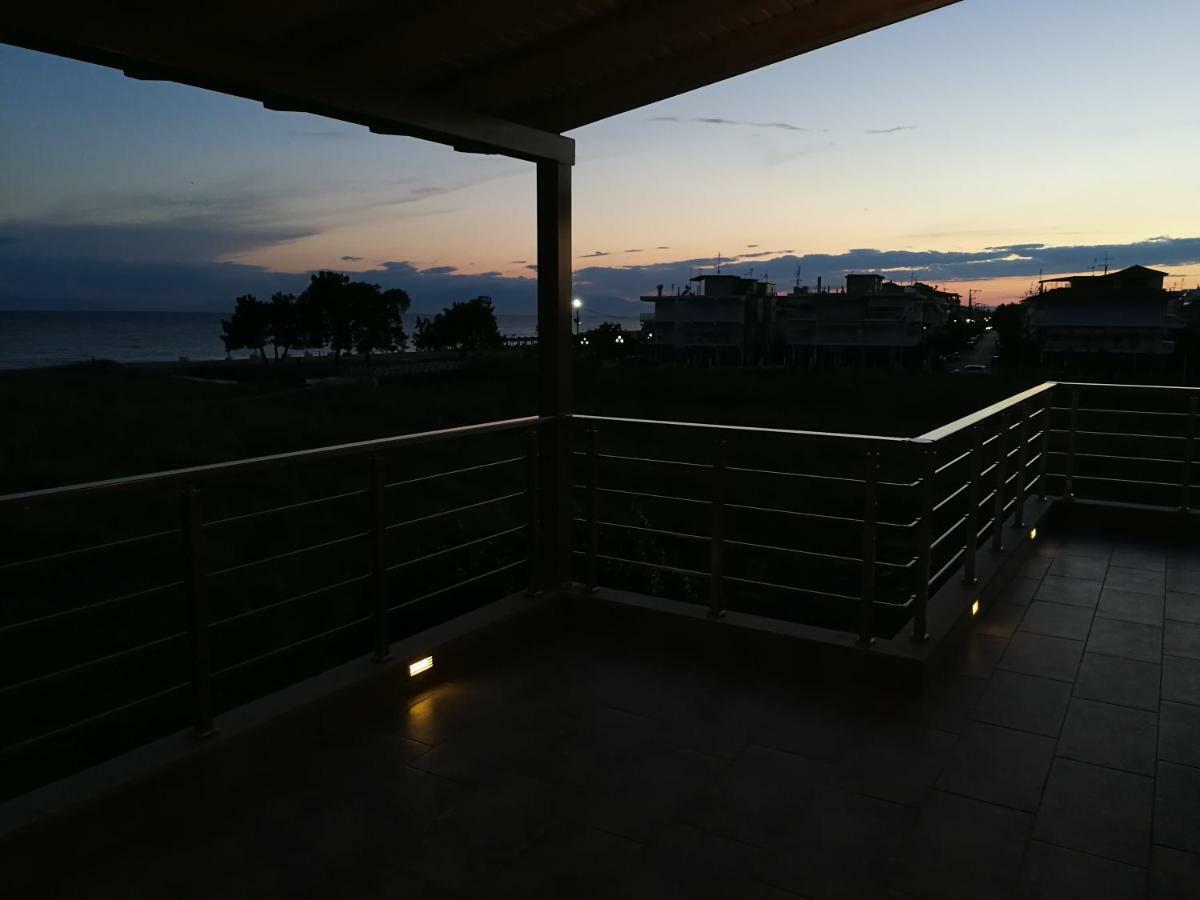 See To Sea Apartments Paralia Dionysiou Exterior photo