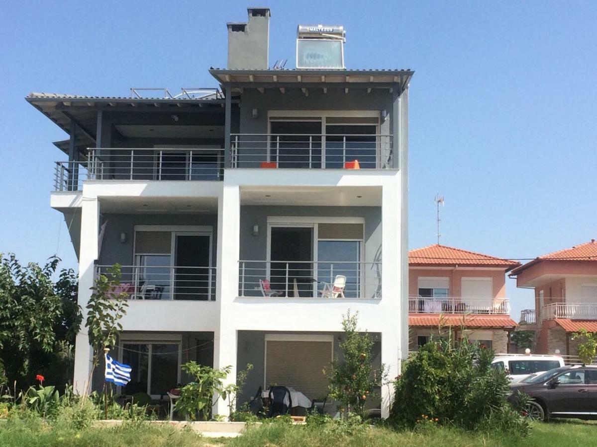 See To Sea Apartments Paralia Dionysiou Exterior photo