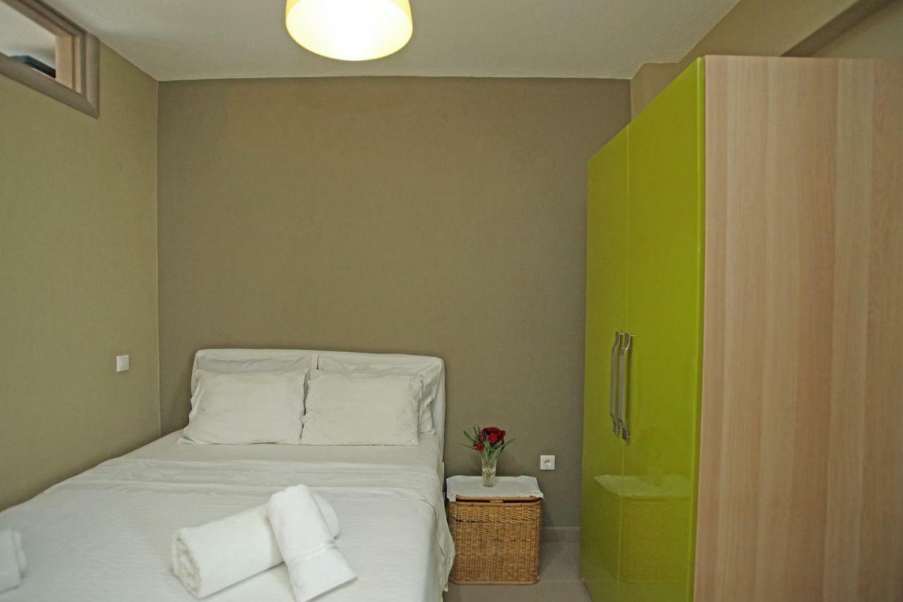 See To Sea Apartments Paralia Dionysiou Exterior photo